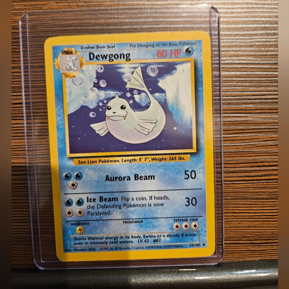 Dewgong 25/102 Base Set Pokémon Card